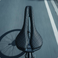Streamlined Honeycomb Cycle Saddle Ventilated 3D Printed Bike Saddle Breathable Cycling Seat Lightweight for Cyclists, Riders, Road Biking