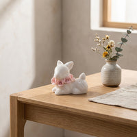 Ceramic Bunny Figurine Floral Accent Decoration Ceramic Bunny Statue Cute Design Easter Bunny Ornament for Families, Party Hosts, Tabletop, Shelf, Living Room