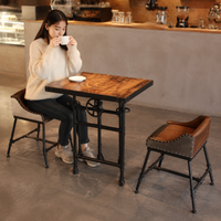bar stool