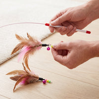 Retractable Feather and Wire Cat Teaser Wand Toy with Bell for Interactive Play