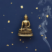 Sitting Buddha Figurine on Lotus Base Antique Finish House Decoration for Desk