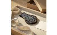 Contrast Stitching Leather Chalk Clip Cowhide Billiard Chalk Clip Petal-Shaped Sports Accessory Black