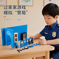 跨境早教木制幼儿童过家家玩具套装立体警察局角色扮演警察抓小偷