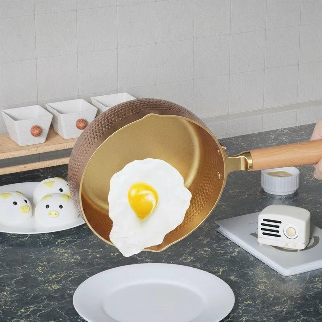 Induction Hob Milk Pan and Egg Pan, Aluminum Alloy Cooking Pot for Fried Chicken, Gold Sauce Pan for Electric Hobs, Small Saucepan for Meals