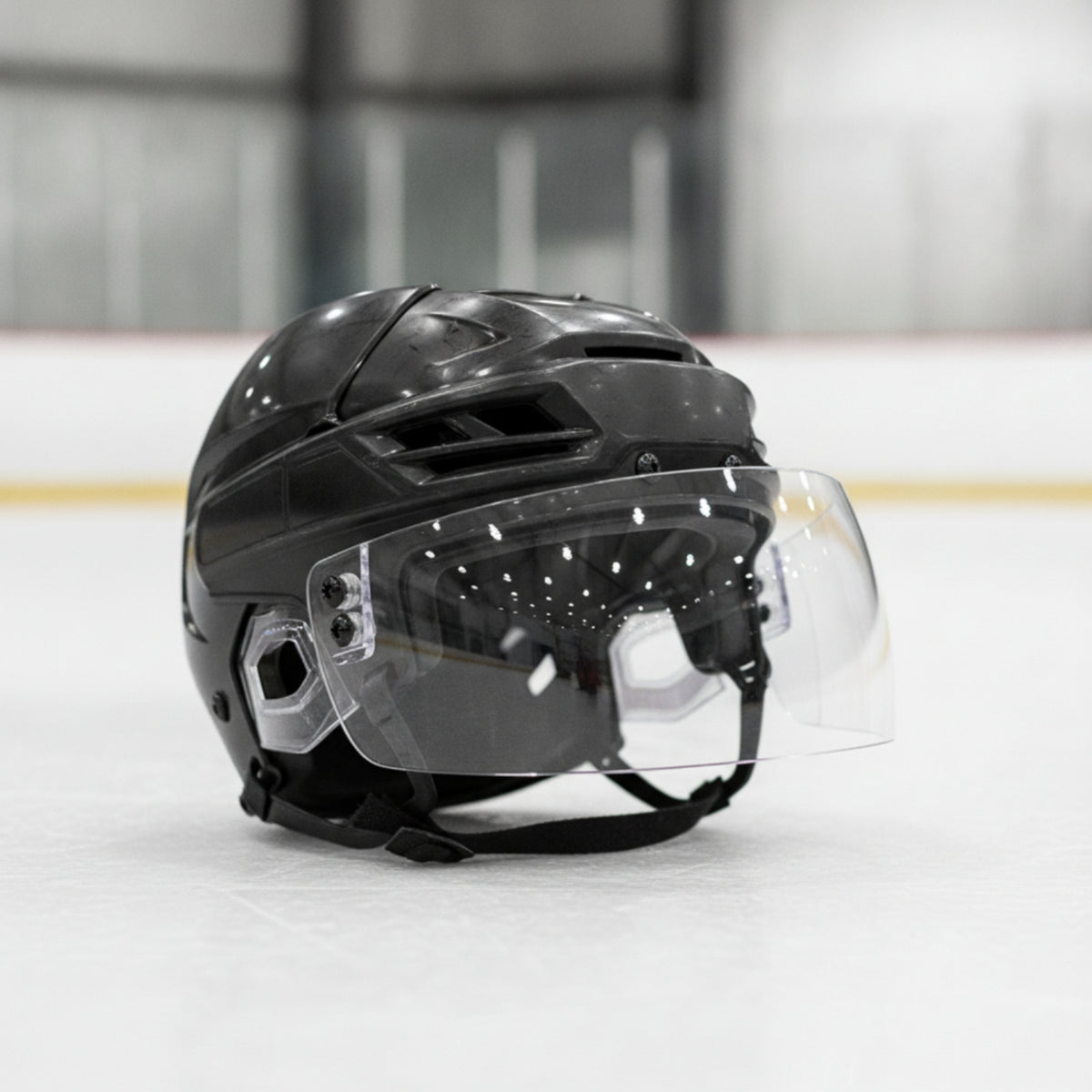 High-Impact Helmet Face Visor with Screws Secure Hockey Helmet Visor Lightweight Hockey Visor Long-Lasting for Inline Skaters