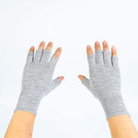 Bamboo Charcoal Fiber Half-Finger Gloves for Cycling and Fitness