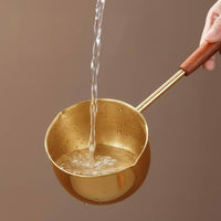 Oil Pot Thickened Body Long Handle Oil Pot Rust Resistant Saucepan with Pouring Lip