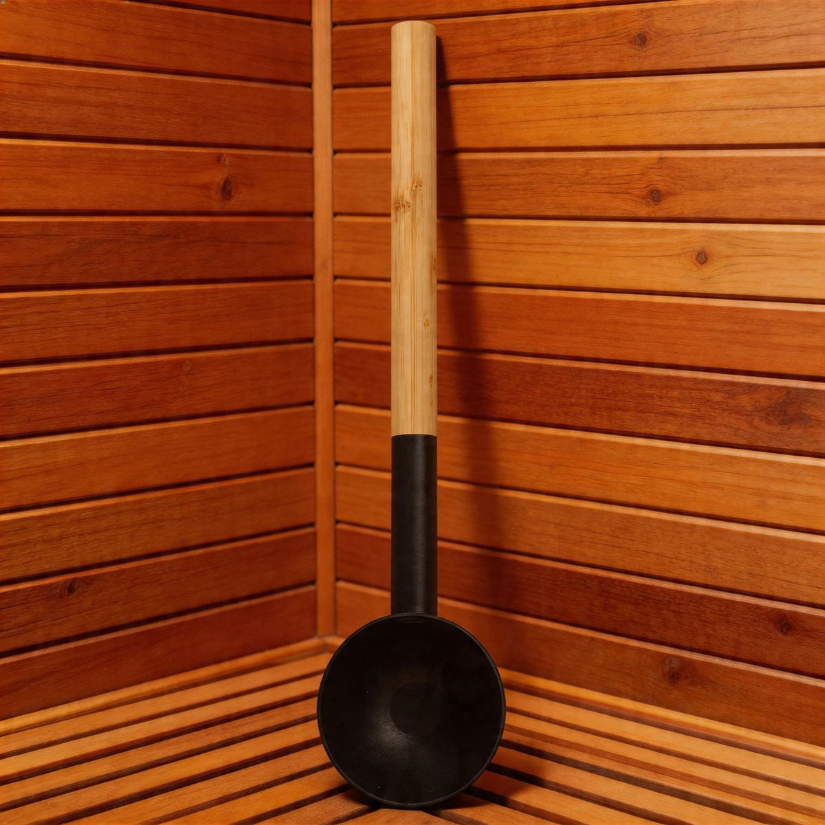 Sauna Room Bamboo Handle Water Scoop with Long Handle for Steam Room, Black, for Sauna and Spa