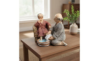 Loving Old Couple Sculpture Anniversary Gift Elderly Couple Figurine for Couples