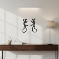 2 Pieces Gecko Wall Decor Outline Design Metal Lizard Wall Art for Outdoor