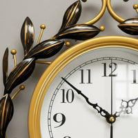 American Design Hanging Clock Metal Frame French Retro Timepiece for Bedroom