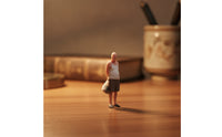 1/64 Scale Miniature Figure with Grocery Bag Painted Miniature Shopper Figure 3D Printed Realistic for Hobbyists, Collectors, Model Street Scenes, Dioramas, Tabletop Layouts