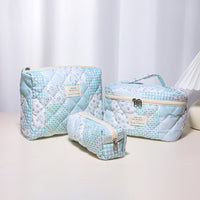 Large Capacity Quilted Cosmetic Bag with Floral Pattern