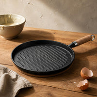 Cast Iron Frying Pan Uncoated Flat-Bottom Frying Pan Textured Surface