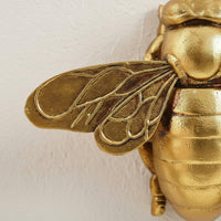Hanging Bee Sculpture Creative Design Resin Bee Wall Art Nature Inspired