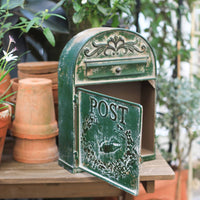 Green Wrought Iron Letterbox Waterproof Vintage Design Post Box Rustic Metal Post Box Easy to Install for Garden, House Exterior