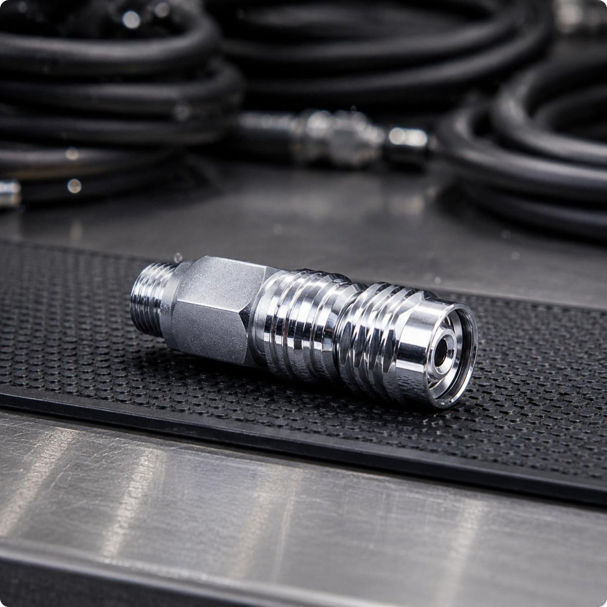 9/16 Thread Adapter Chrome Finish   Quick Release Adapter Medium Pressure Threaded Scuba Connector