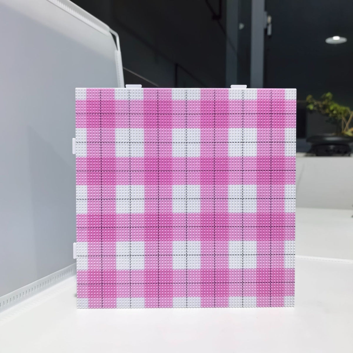 21x21cm / Pink Plaid