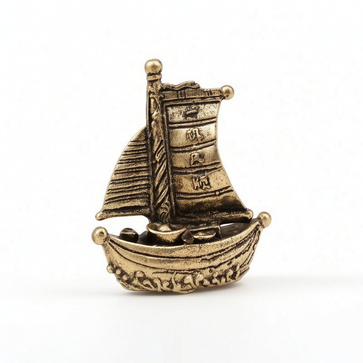 Metal Figurine Sculpted Desk Ornament Compact for Study