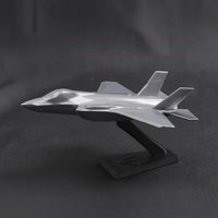 3D-Printed Fighter Jet Model Shiny Fighter Jet Model with Stand Lightweight Desk Sculpture Desktop for Aviation Enthusiasts, Collectors, Office, Study, Gaming Room
