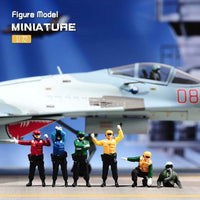 VM 1/72 Pilot and Chinese Ground Crew Aircraft Carrier Deck Diorama Model with Figures