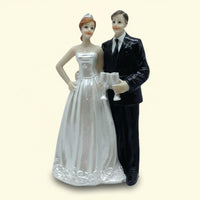 Wedding Cake Topper Couple Creative Design Resin Wedding Couple Statue Romantic