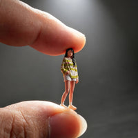 Miniature Female Figurine Tiny 1/64 Scale Figure Micro Female Figure for Photographers, Close-up Photography