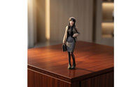 1/64 Scale Miniature Female Figurine Painted Resin Miniature Woman Figure Printed Color Desktop Ornament Figure Standing for Hobbyists, Collectors, Dioramas, City Setting Layouts, Model Displays