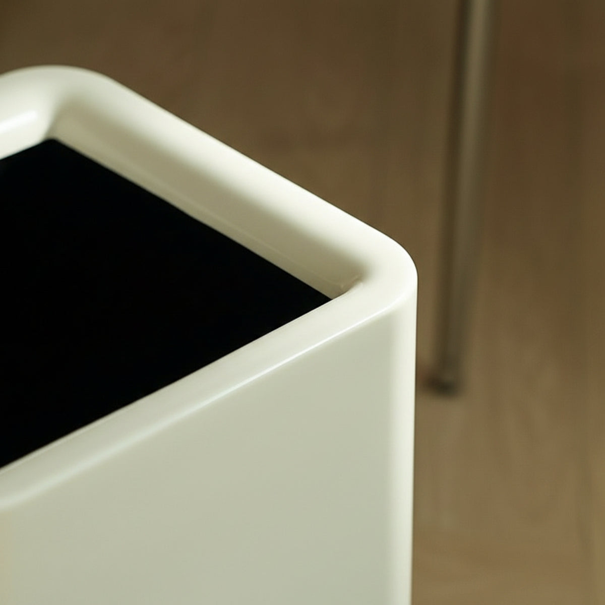 Compact Square Trash Bin Glossy Open Top Waste Bin Space Saving Square Wastebasket Low-Height for Office, Bathroom, Bedroom, Kitchen