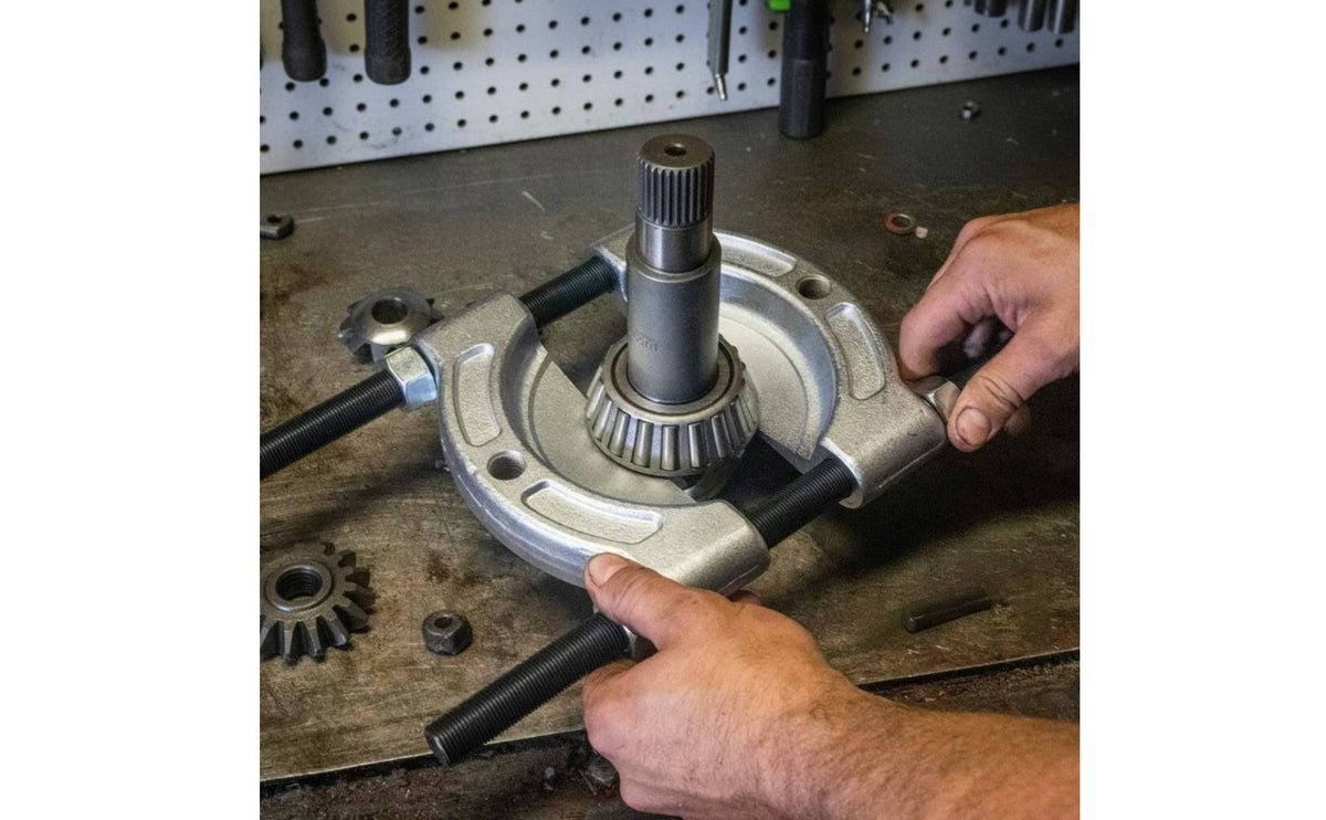 Bearing Puller Set Robust Duty Bearing Remover Kit Wheel Hub Shaft Puller Kit Heat-Treated Steel Exact Crafted for Mechanics