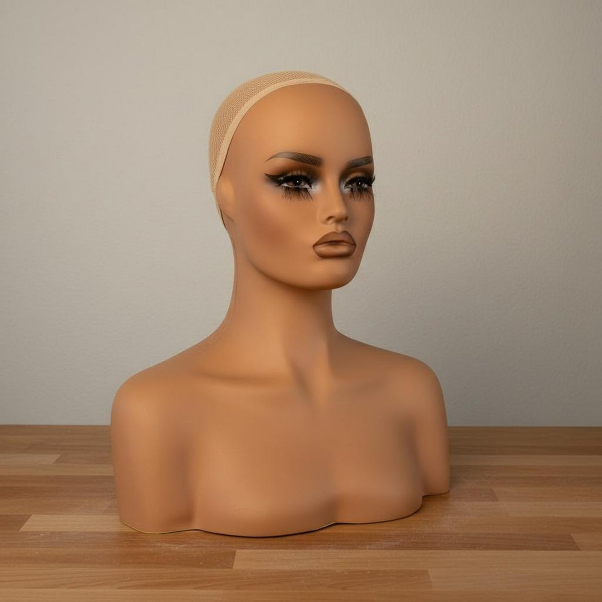 Realistic Mannequin Head Hairpiece Display Head Life Size for Studio