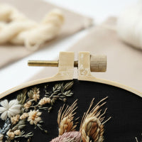 DIY Squirrel Embroidery Kit European Design Squirrel Set High-Quality Thread Printed Material Kit for Crafters, Home Decor