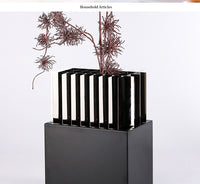 Modern Minimalist Art Grid Flower Vase Ornament