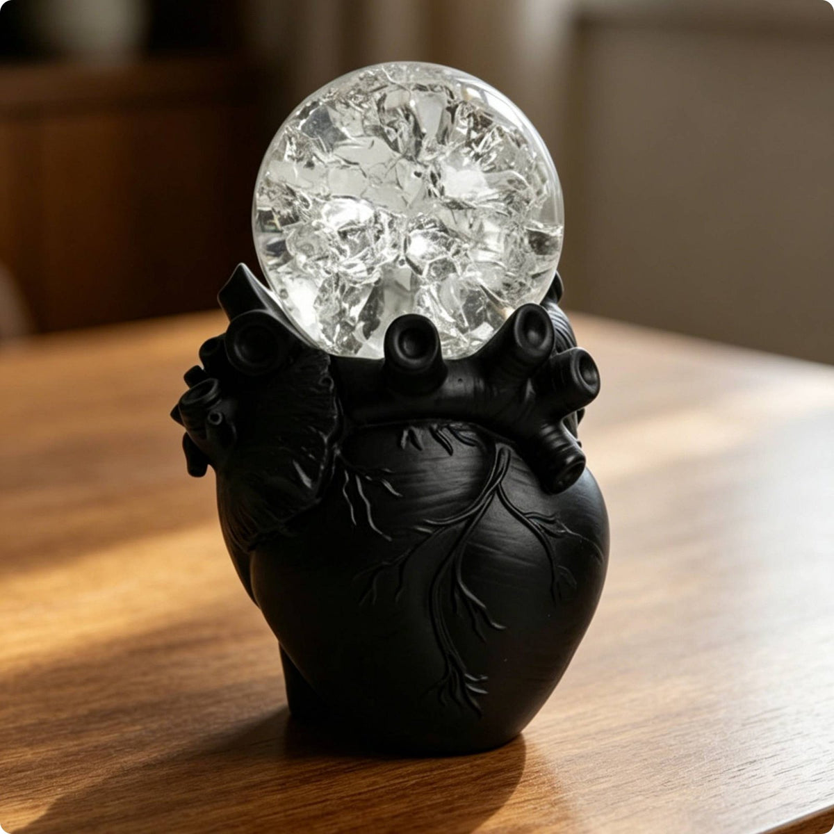 Heart-Shaped Crystal Ball Figurine Vintage Style Crystal Heart Figurine Artistic Retro Resin Decor Piece for Desktop, Tabletop, Home Display