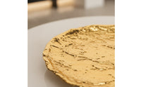 Round Metal Tray with Gold Finish Luxurious Hammered Metal Tray Modern Serving Platter Portable for Home Decorators, Coffee Table