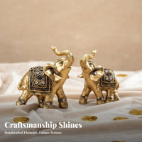 Resin Elephant Figurine European Design Resin Elephant Ornament Handmade for Business Owners, Office Workers, TV Stand, Living Room, Bookshelf