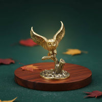 Detailed Craftsmanship Brass Owl Figurine Creative Design Vintage Brass Owl Long-Lasting Antique Metal Bird Ornament Tarnish Resistant for Collectors, Desktop, Study Room, Office, Bookshelf