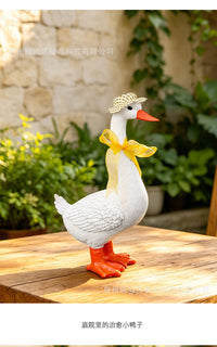 American Country Garden Resin Goose Statue with Hat