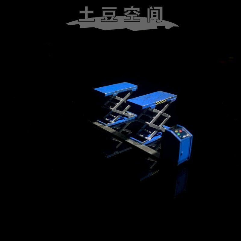 Blue / Small Scissor Lift