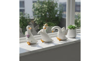 3 Pieces Cute Resin Duck Planter Hanger Whimsical Climbing Duck Figurine Easy to Place Gift Idea for Aquarium
