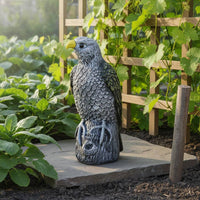 Realistic Garden Guardian Sculpture Statue Long-Lasting Plastic Garden Guardian Sculpture Decoy Realistic Raptor Statue