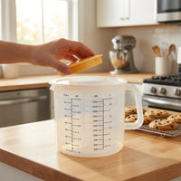 Measuring Cup with Lid Easy to Read Graduated Pitcher with Handle Large-Capacity Measuring Pitcher with Handle for Home Cooks, Pastry-Making