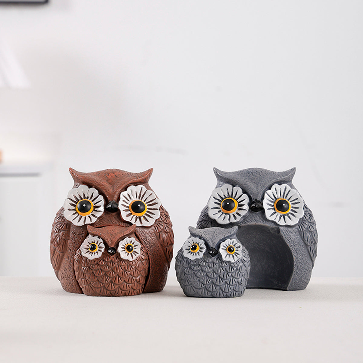 Resin Owl Figurine for Garden & Home Decor, Vintage-Style Planter Ornament & Photo Prop