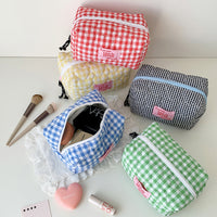 Quilted Heart Cosmetic Bag, Portable Travel Toiletry Organizer for Skincare & Makeup