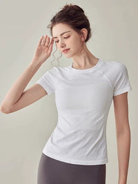 Iuiu Aoll Women's Quick-Drying Seamless Breathable Short-Sleeved T-Shirt for Running, Yoga, and Fitness