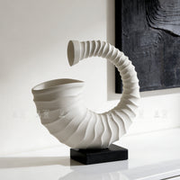 Modern Wabi-Sabi Conch Horn Art Ornament for Living Room Study Decor