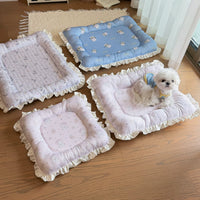 Pet Cooling Mat for Dogs and Cats, Summer Ice Silk Kennel Pad, Non-Stick Hair, Breathable and Comfortable