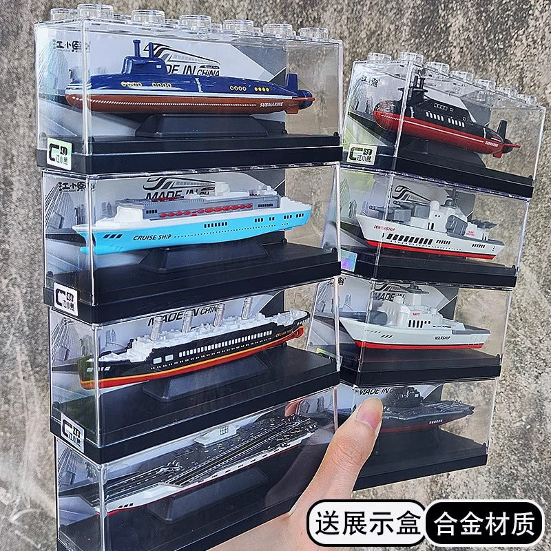 Die-cast Alloy Military Vehicle Model with Display Case