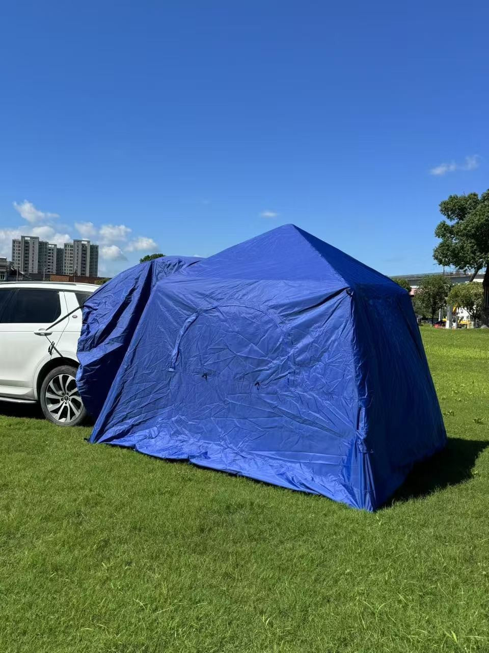 Inflatable SUV Car Tail Tent for Camping and Overnight Stays, Waterproof Extended Shelter
