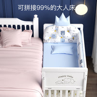 White Solid Wood Multifunctional Baby Crib with Wheels, Newborn Infant Bassinet, Can Be Spliced to Large Bed